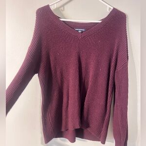 Women’s maroon sweater